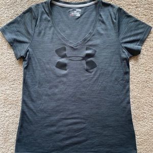 Under Armour V-Neck Top